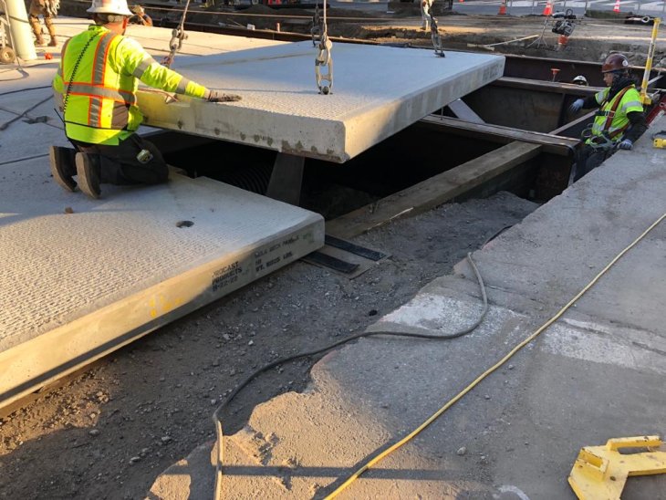 Lane Restrictions and Construction Ongoing on Wilshire Boulevard as