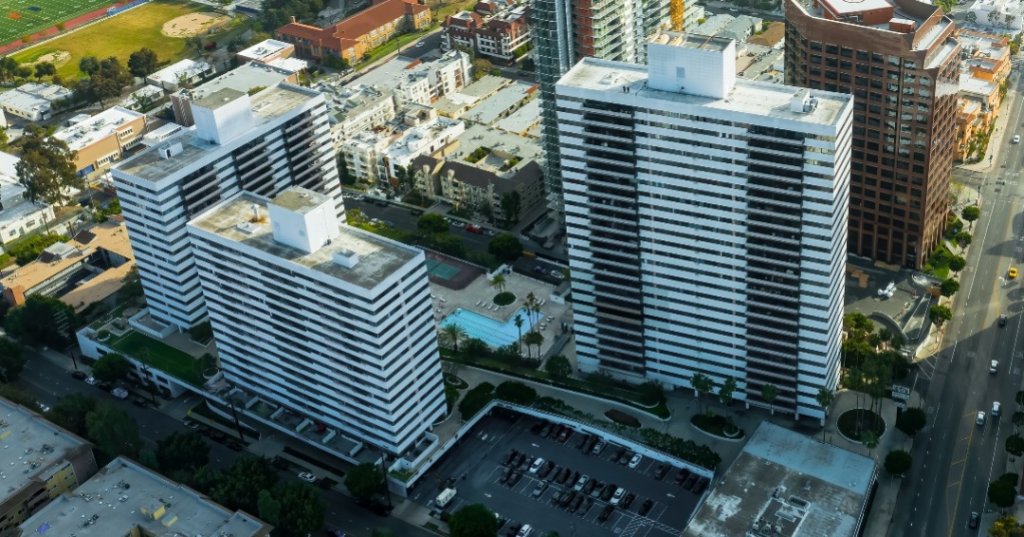 Lawsuit Filed Against Owner of Barrington Plaza Apartments Brentwood News